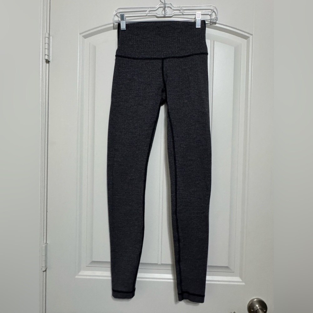 Lululemon Wunder Under High-Rise Tight 28"
Variegated Knit Jacquard Black Slate